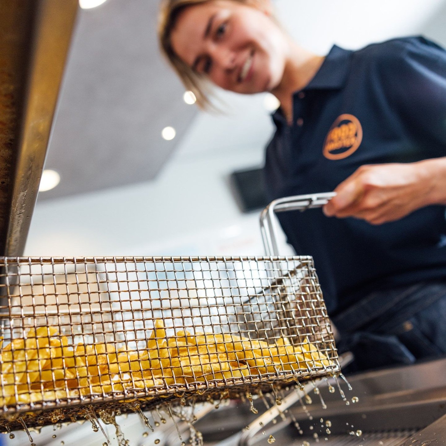 Kom werken in de horeca. Ga aan de slag als allround cafetariamedewerker bij Foodmaster Zwaag. Zowel parttime als fulltime functies beschikbaar.